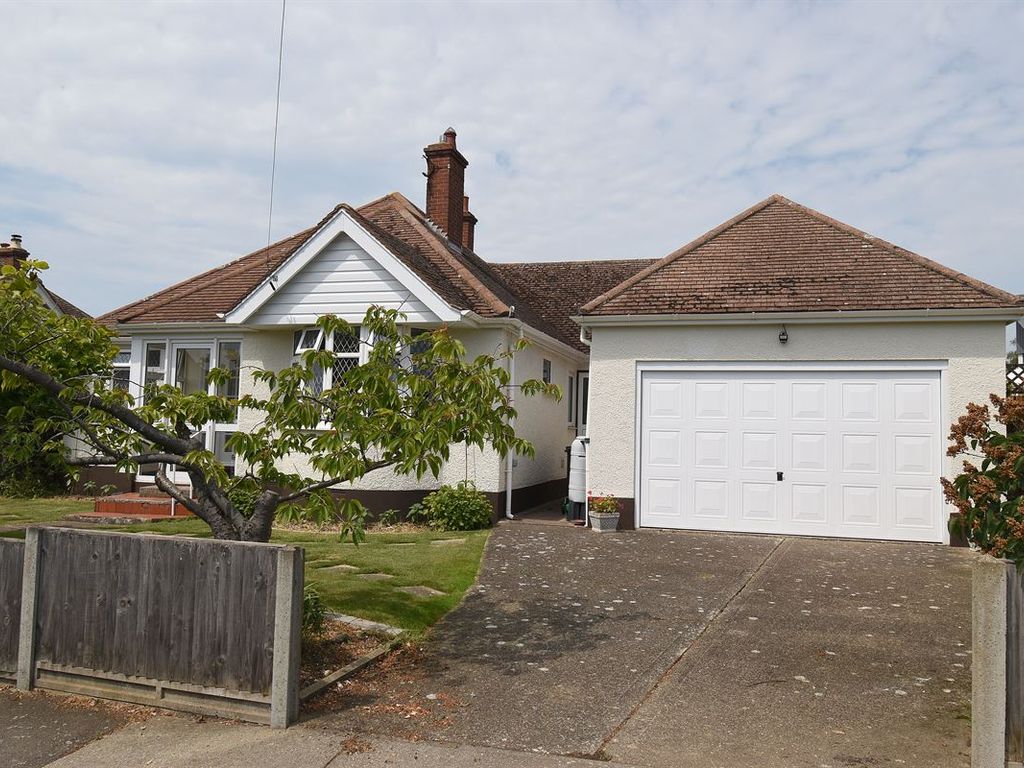 4 bed detached bungalow for sale in Swalecliffe Road, Whitstable CT5
