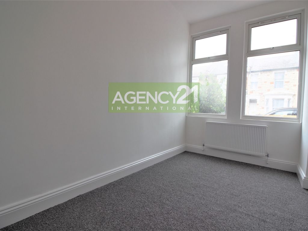 3 bed terraced house for sale in Rutland Road, Forest Gate E7 Zoopla