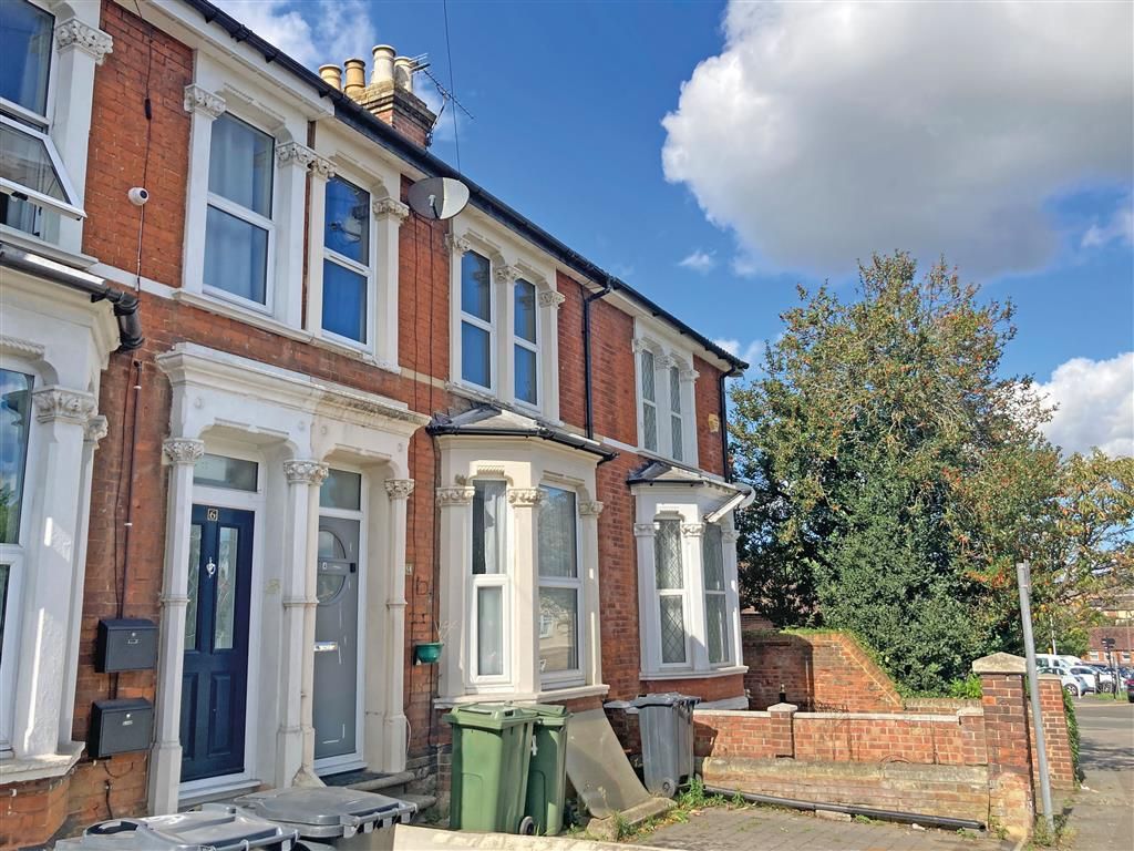 3 bed terraced house for sale in Hastings Road, Maidstone ME15, £