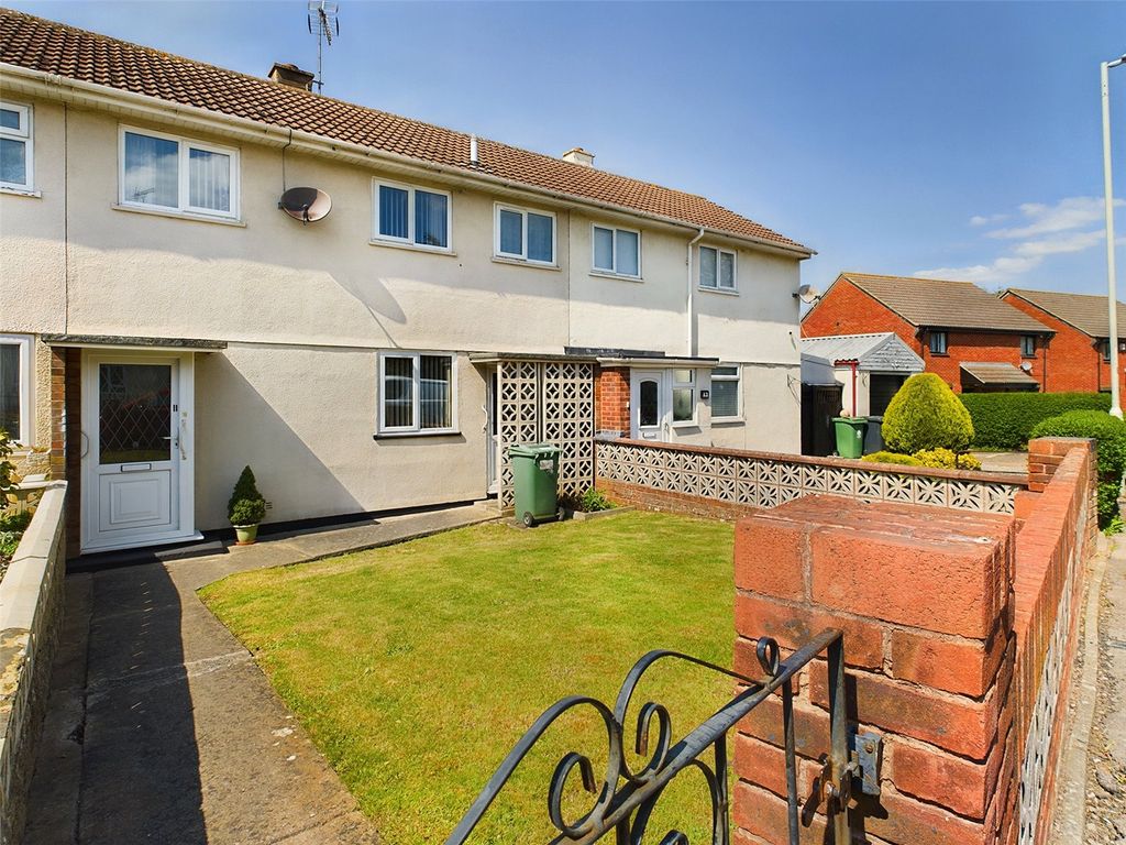 2 bed terraced house for sale in Cleeve Road, Matson, Gloucester