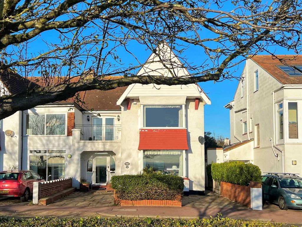 4 bed semidetached house for sale in Marine Parade, LeighOnSea SS9