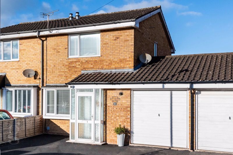 3 bed semidetached house for sale in Cheltenham Avenue, Bobblestock