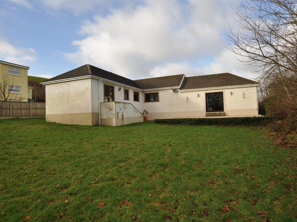 4 bed detached bungalow for sale in Bronwydd Arms, Carmarthen SA33 Zoopla