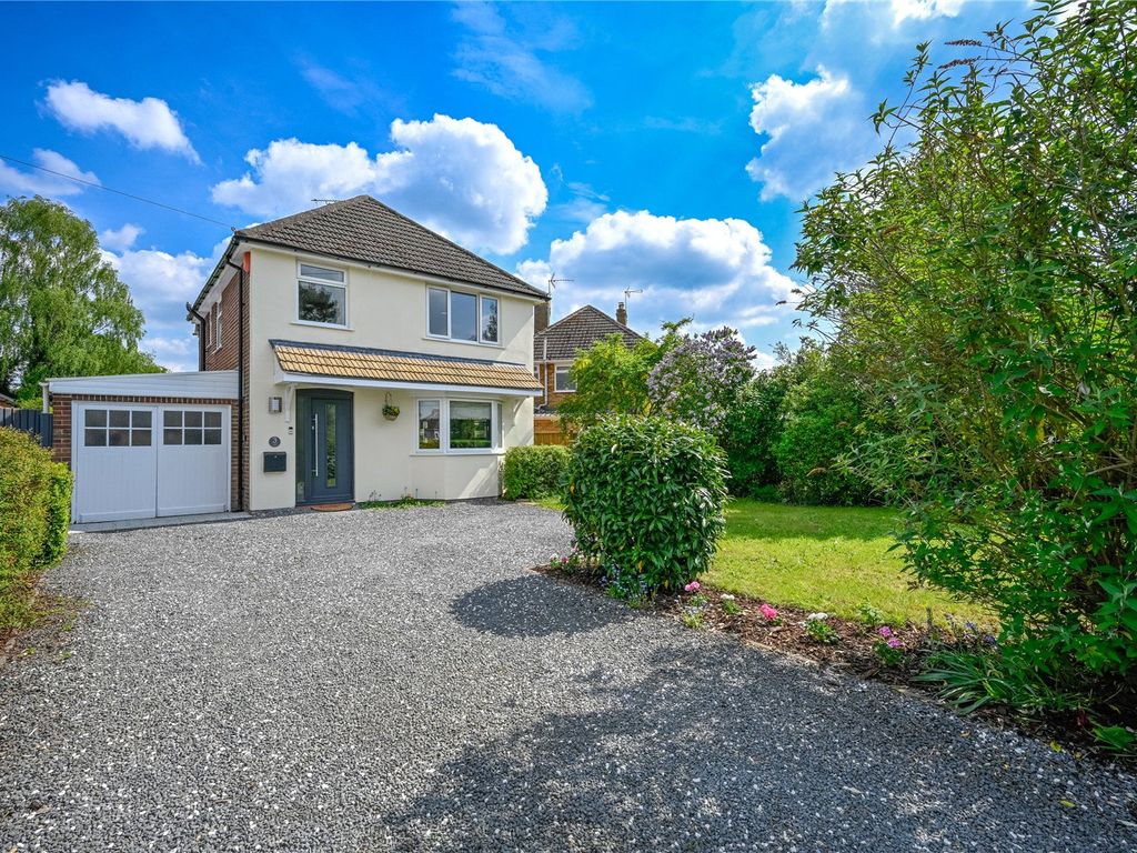 3 bed detached house for sale in Sawpit Lane, Brocton, Stafford