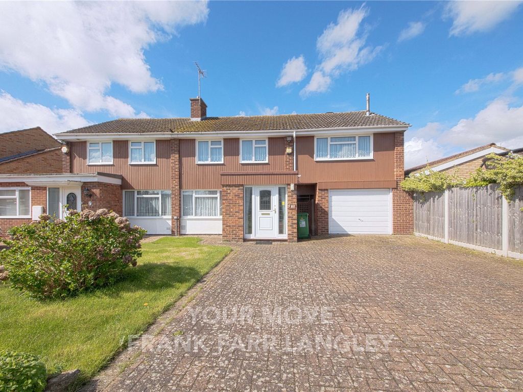 5 bed semidetached house for sale in Seacourt Road, Langley, Berkshire