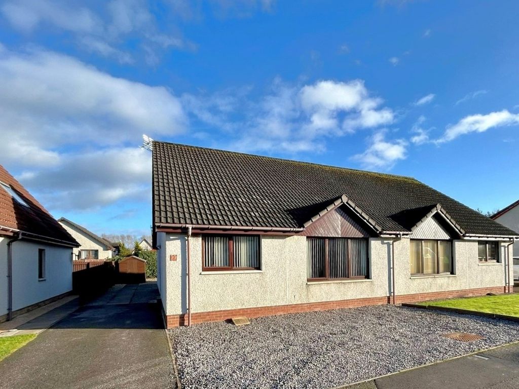 3 bed semidetached bungalow for sale in 27 Castle Heather Crescent