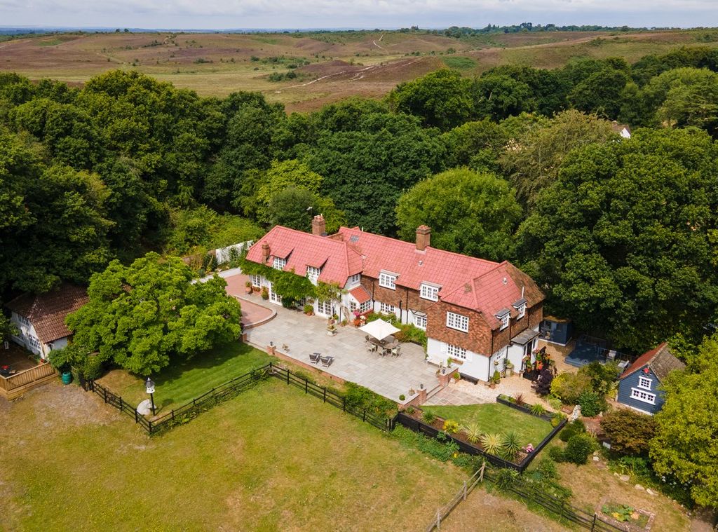 6 bed detached house for sale in Burley Street, Burley, Ringwood BH24