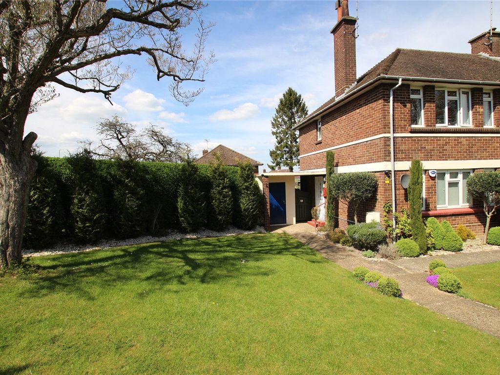 1 bed to rent in West Street, Dunstable, Bedfordshire LU6