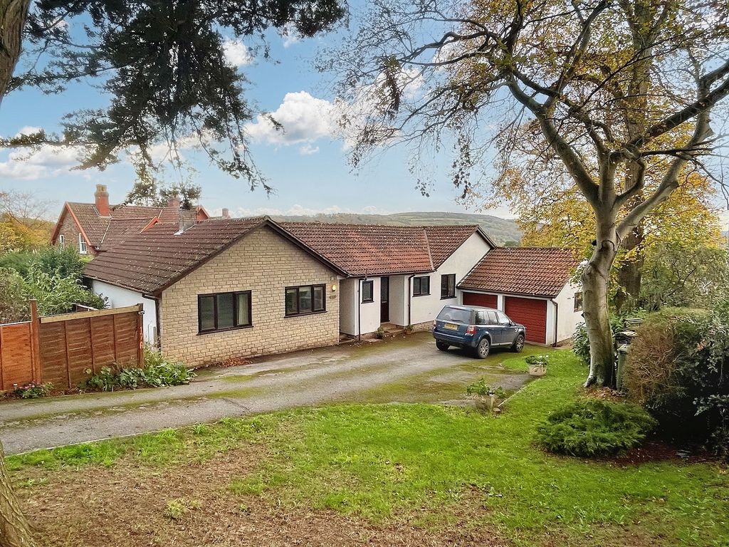 4 bed detached bungalow for sale in Brae Road, North Somerset. BS25, £520,000 Zoopla