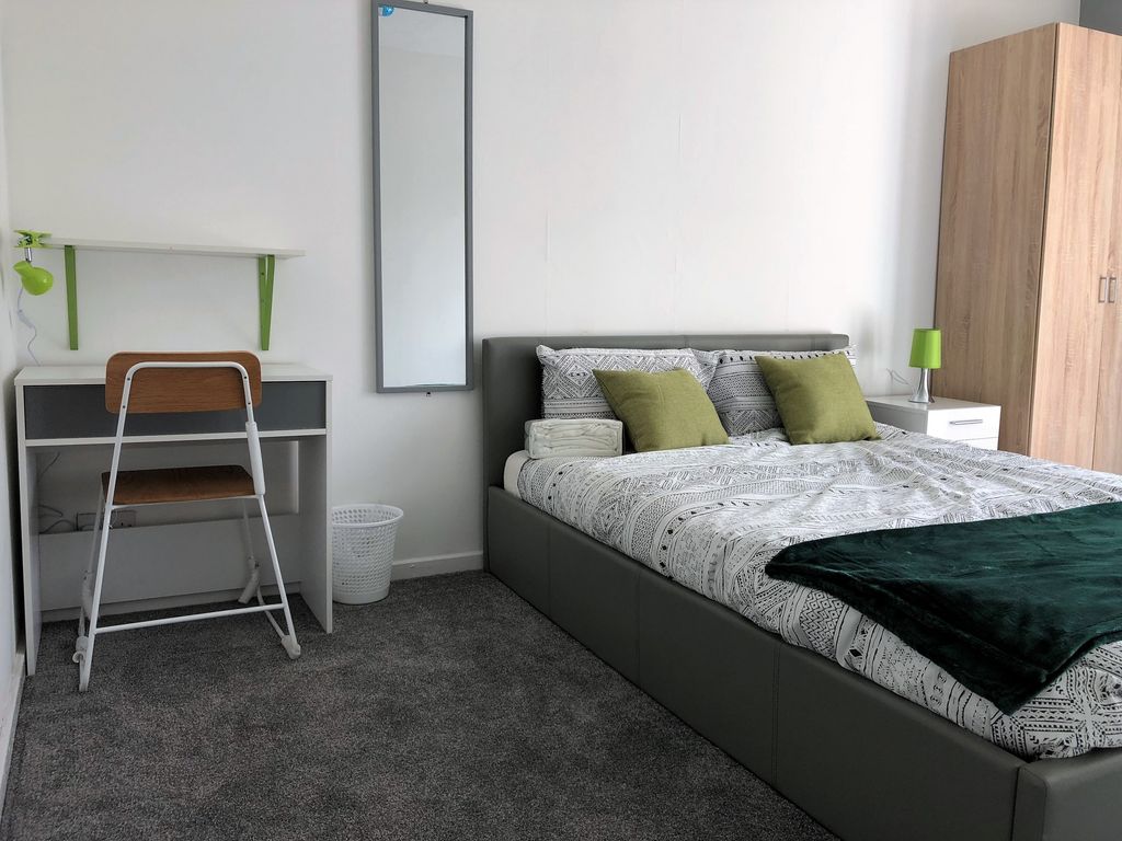 Room to rent in Dunsheath, Hollinswood, Telford, Shropshire TF3, £440