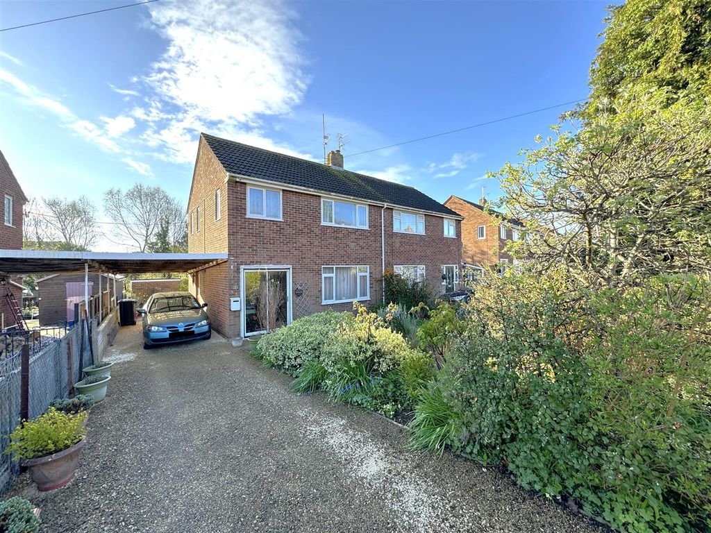 3 bed semidetached house for sale in Watery Lane, Newent GL18, £
