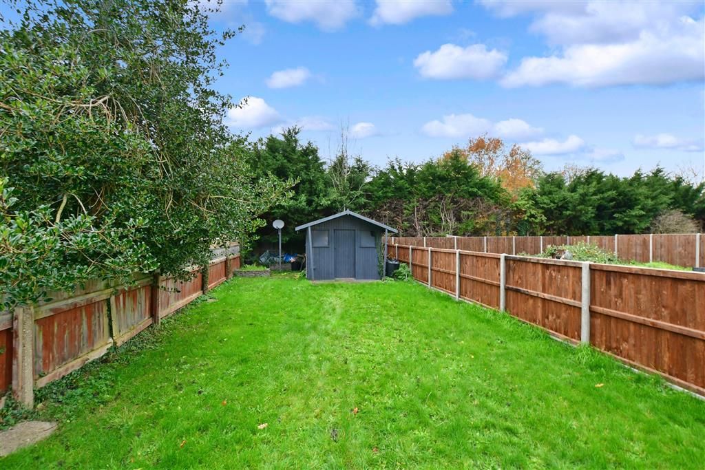 3 bed terraced house for sale in Oliver Crescent, Farningham, Kent DA4