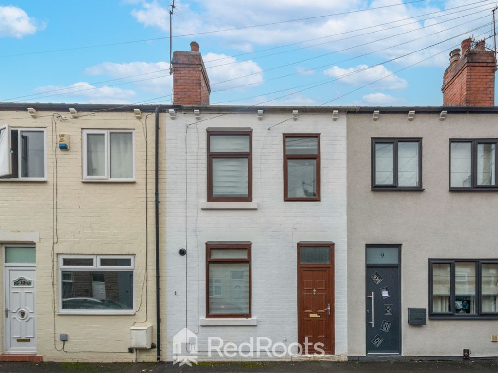 3 bed terraced house for sale in Cutsyke, Castleford, West Yorkshire WF10, £120,000 Zoopla