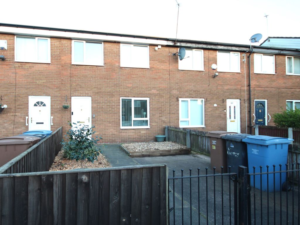3 bed terraced house for sale in Hartis Avenue, Salford M7, £200,000