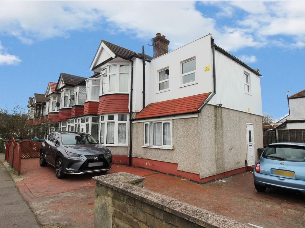 6 bed property for sale in Basildon Road, London SE2 Zoopla