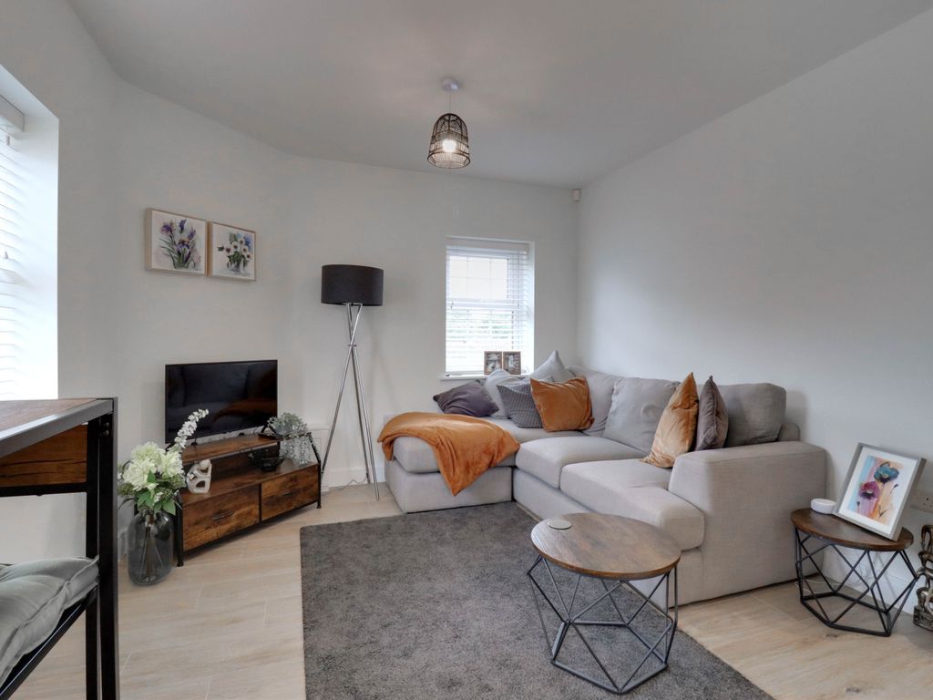 2 bed flat to rent in Isabel Lane, Kibworth Beauchamp, Leicester LE8, £