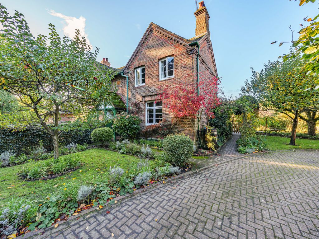2 bed semidetached house for sale in Pound Farm Lane, Ash Green