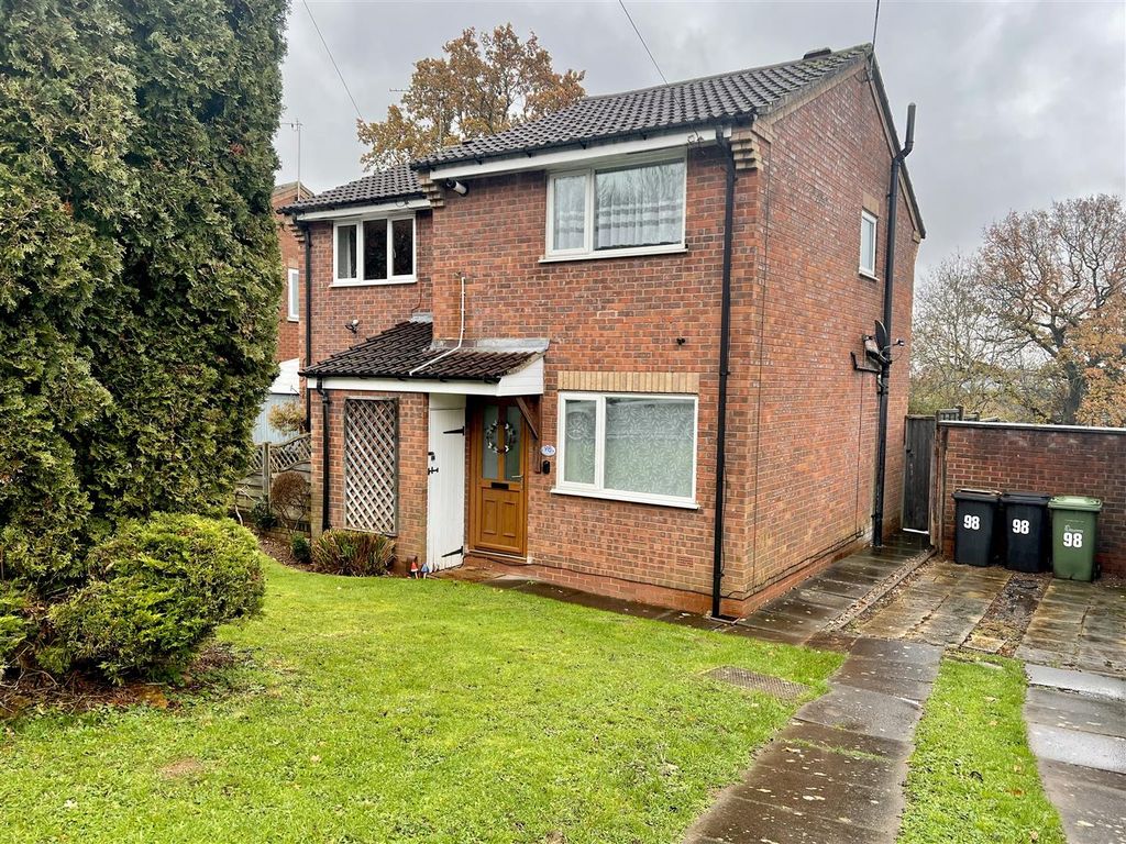 2 bed semidetached house to rent in Frensham Drive, Nuneaton CV10, £795 pcm Zoopla