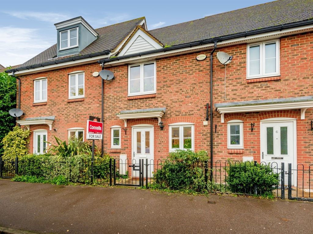 2 Bed Terraced House For Sale In Brook Terrace Hooley Lane Redhill 