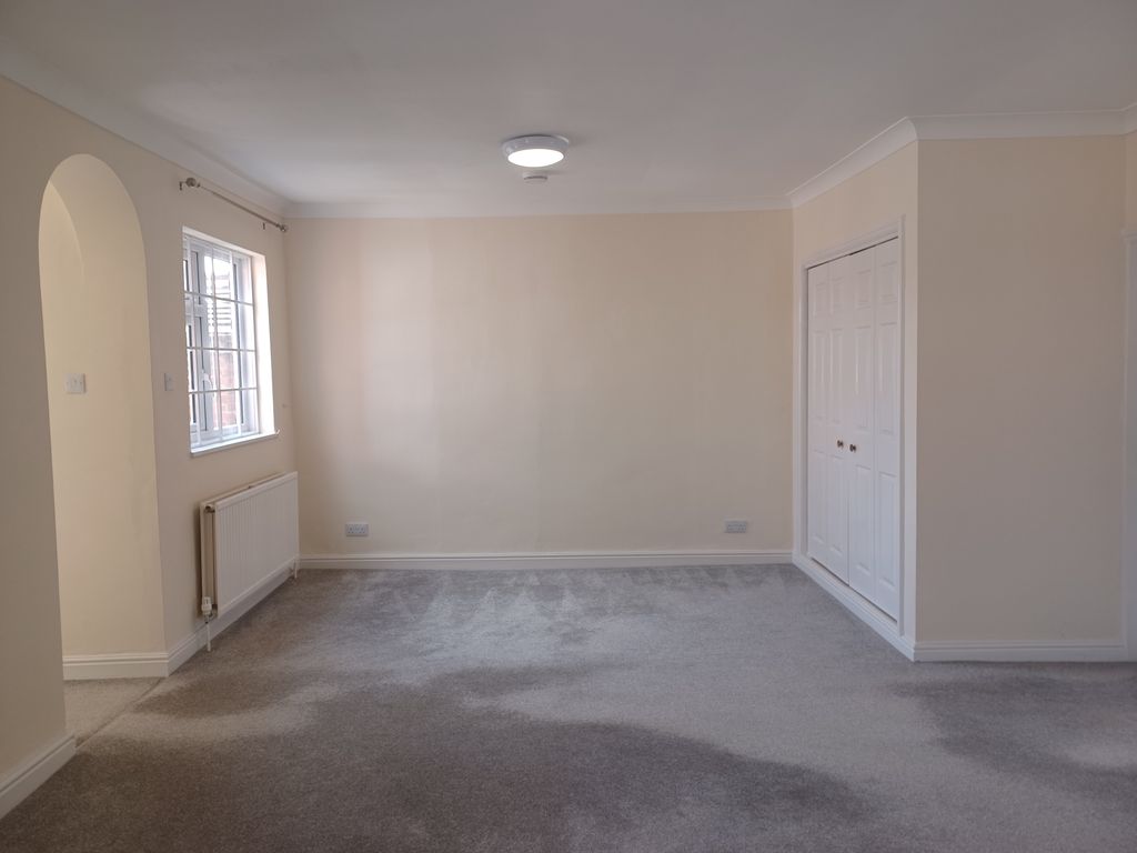 2 bed flat to rent in 111A Burton Road, Lincoln LN1 Zoopla