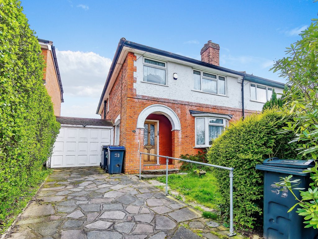 3 bed semidetached house for sale in Queenhill Road, South Croydon CR2