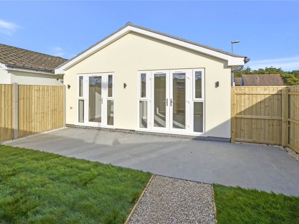2 bed bungalow for sale in Heathfield Road, West Moors, Ferndown