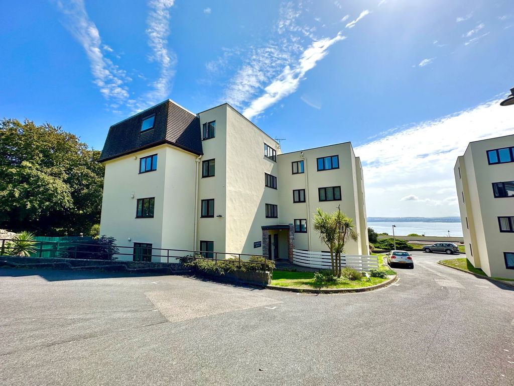 3 bed flat to rent in Grafton Road, Torquay TQ1, £1,200 pcm Zoopla