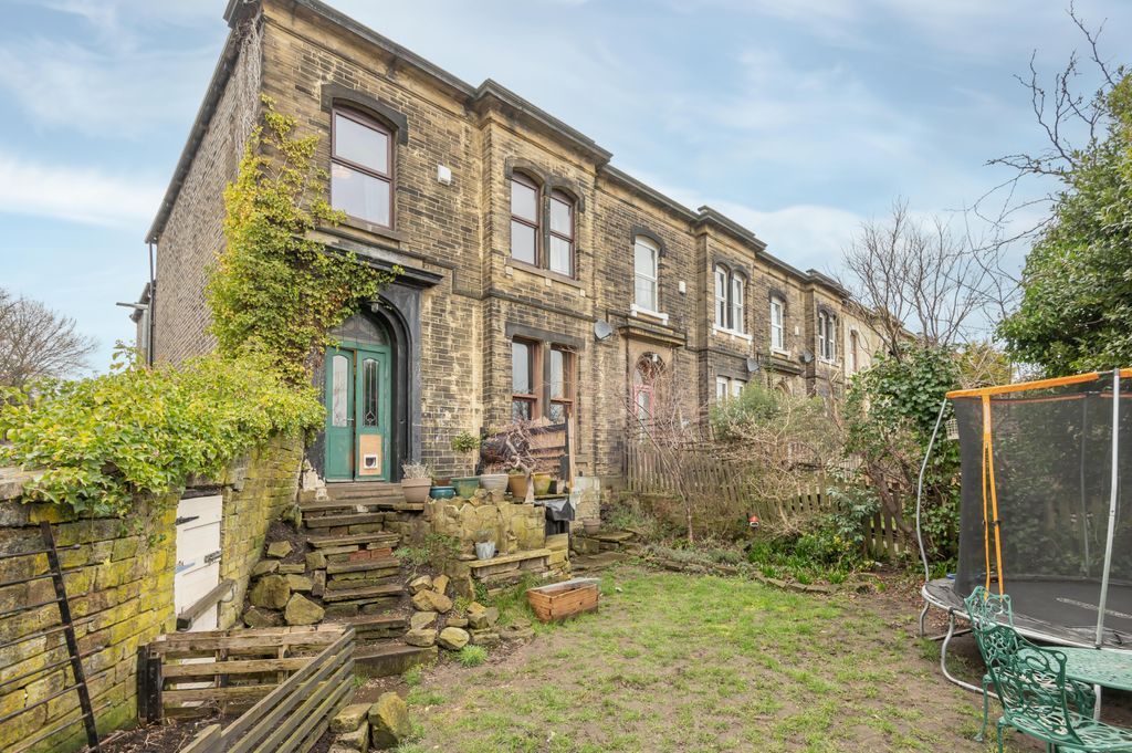 4 bed end terrace house for sale in Beech Villas, Sowerby Bridge HX6