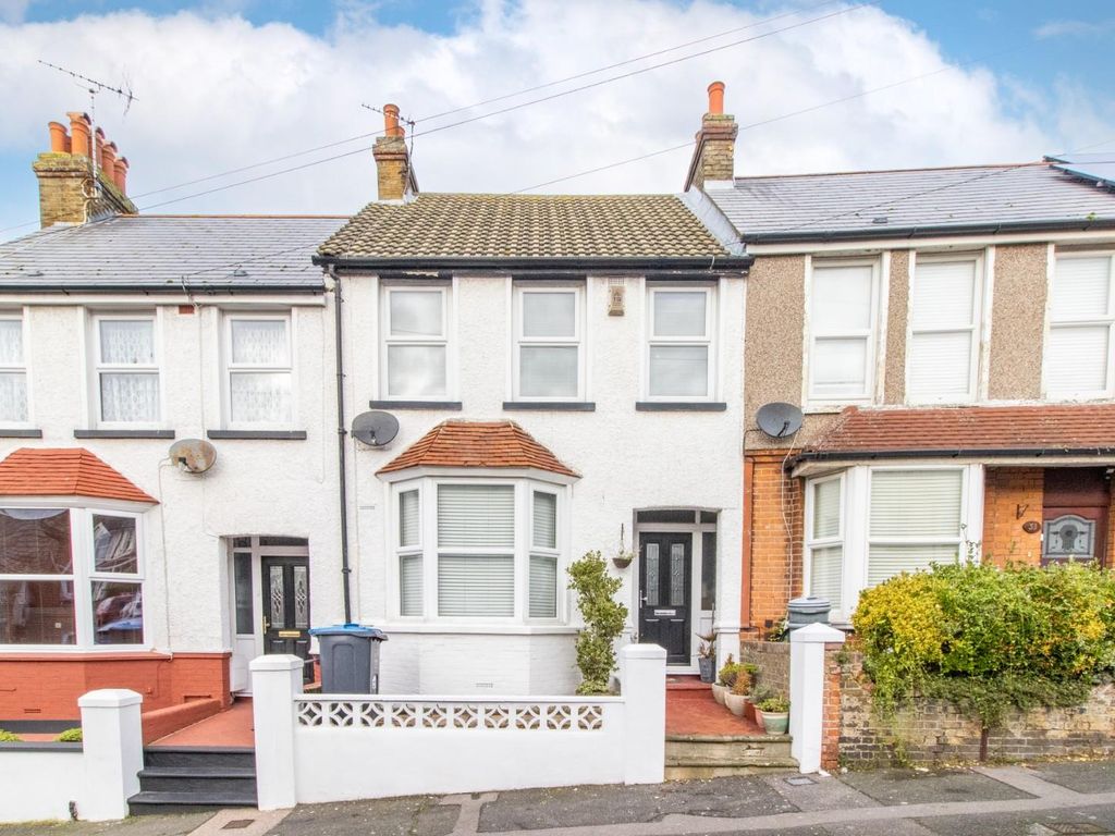 3 bed terraced house for sale in Fitzroy Avenue, Margate CT9 Zoopla