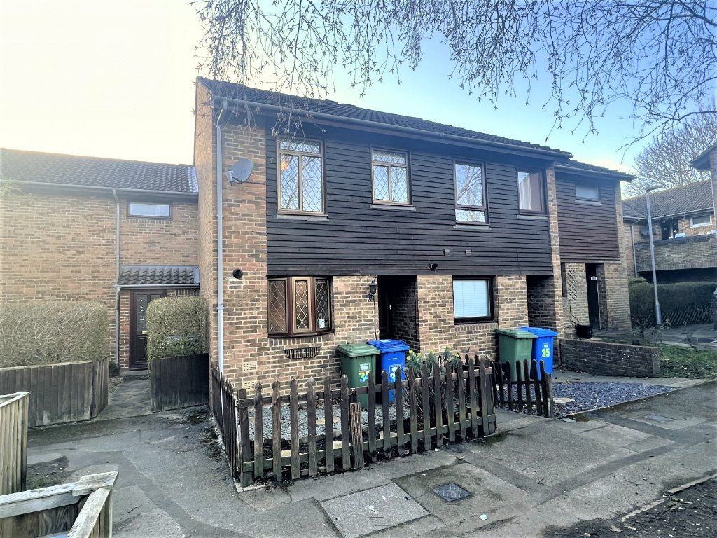 3 bed terraced house for sale in Hillberry, Bracknell, Berkshire RG12