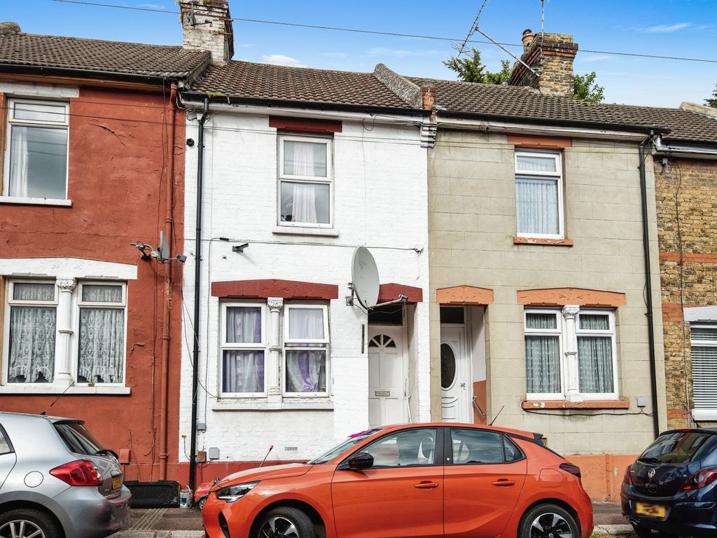2 bed terraced house for sale in Coronation Road, Chatham, Kent ME5