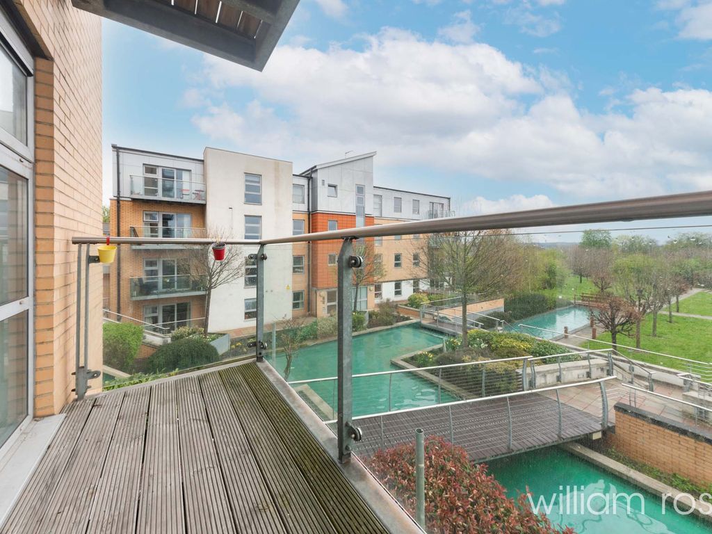 2 bed flat for sale in Marquess Heights, Queen Mary Avenue, South