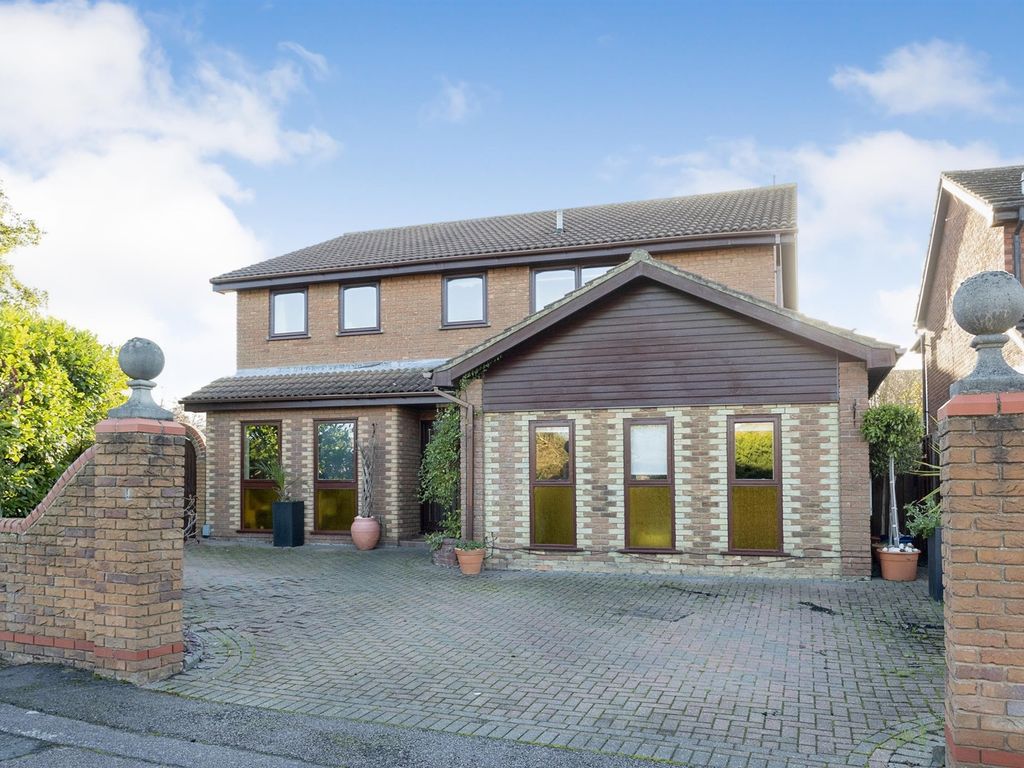 Bewcastle Close, Bedford MK41  