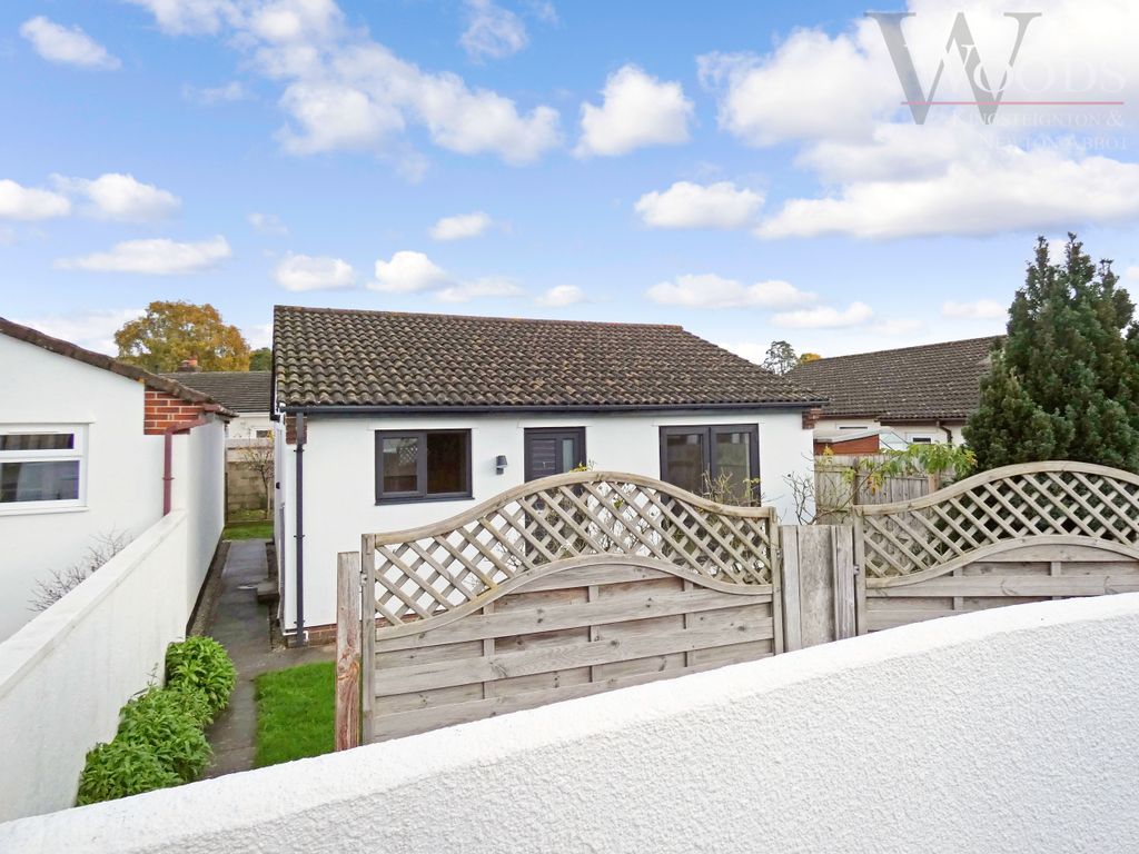 2 bed detached bungalow for sale in Orchid Avenue, Kingsteignton