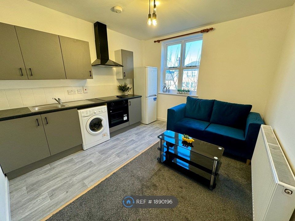 1 bed flat to rent in St. Albans Road, Leicester LE2, £745 pcm Zoopla