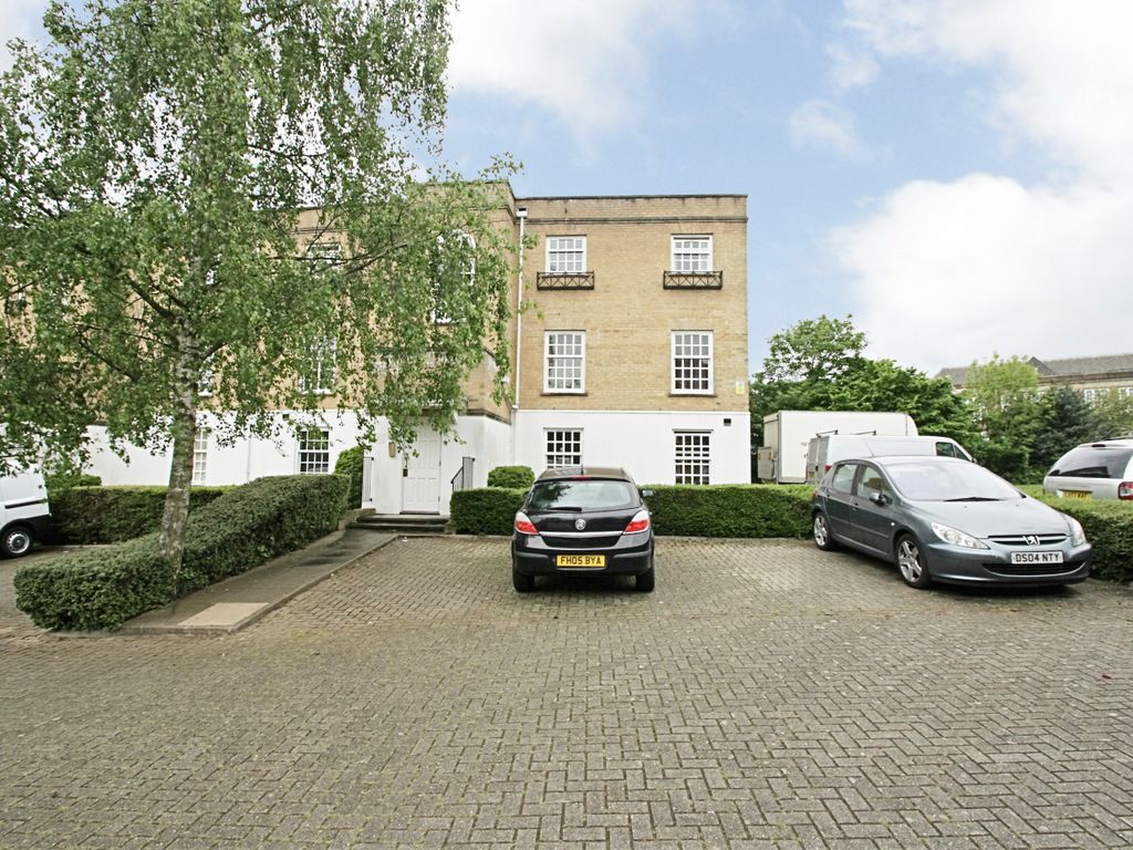 2 bed flat to rent in Leigh Hunt Drive, Southgate N14 Zoopla