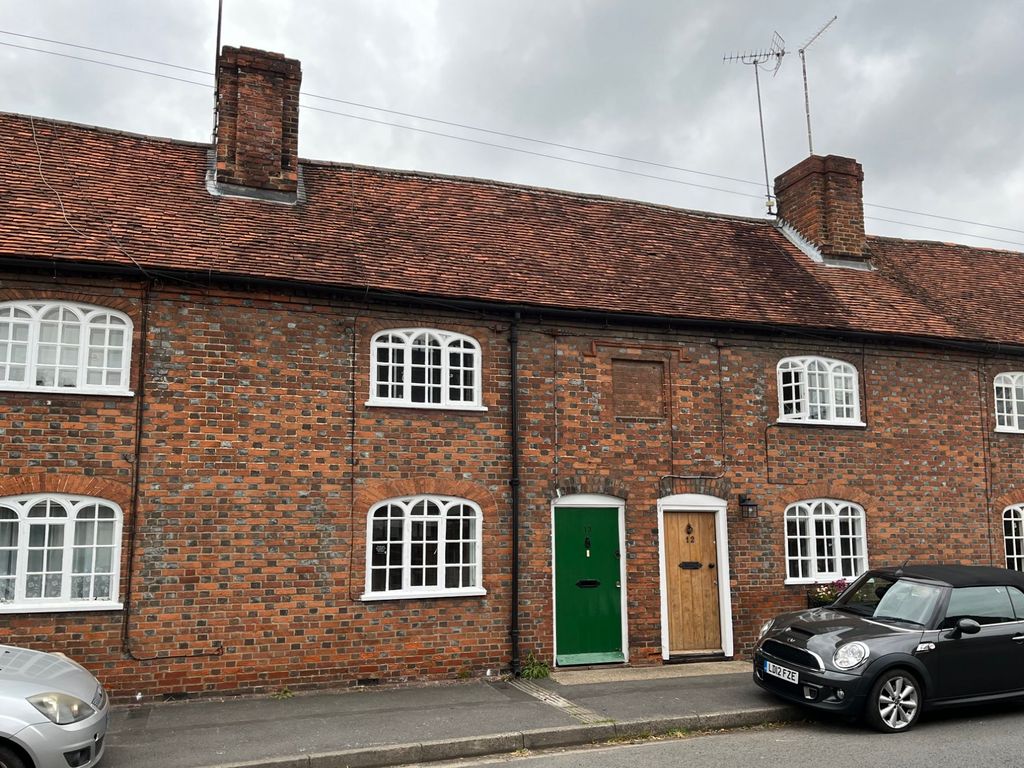 3 bed terraced house for sale in Bisham Village, Bisham, Marlow SL7, £