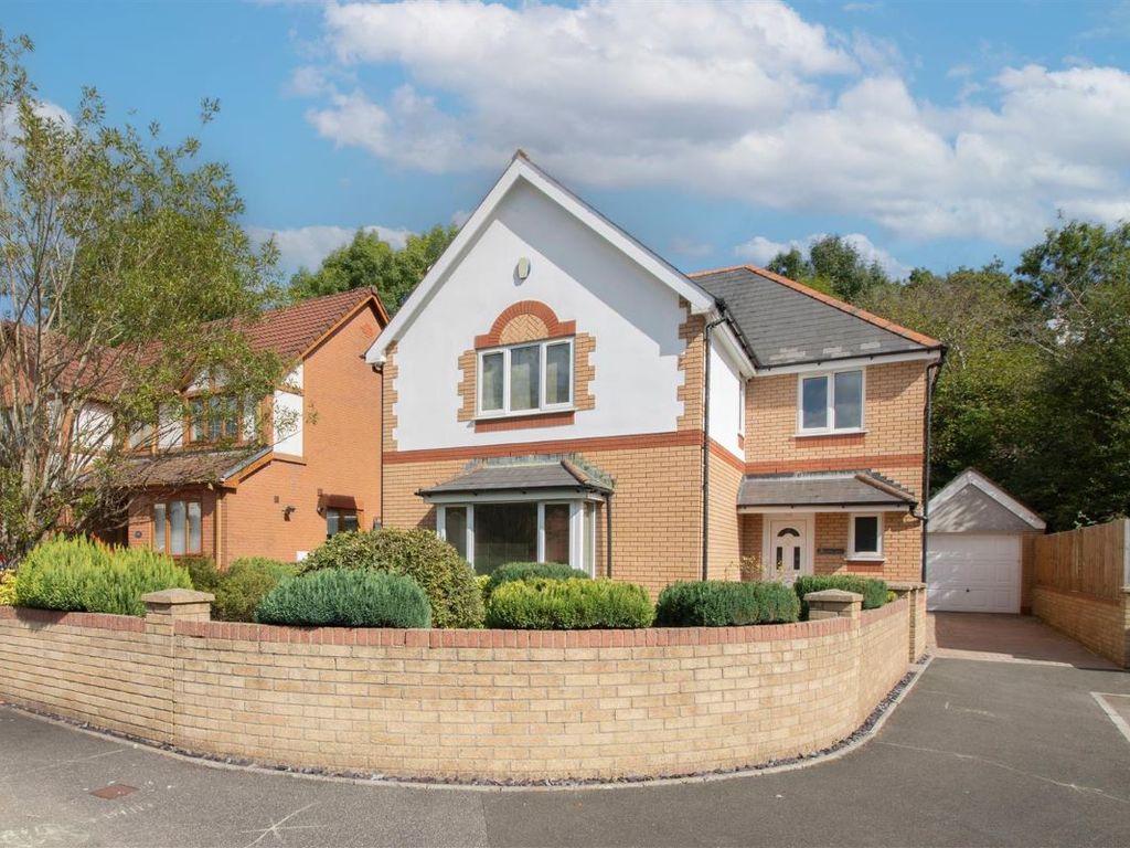 4 bed detached house for sale in 7 Glendale Gardens, Fleur De Lis, Blackwood, Gwent NP12 Zoopla