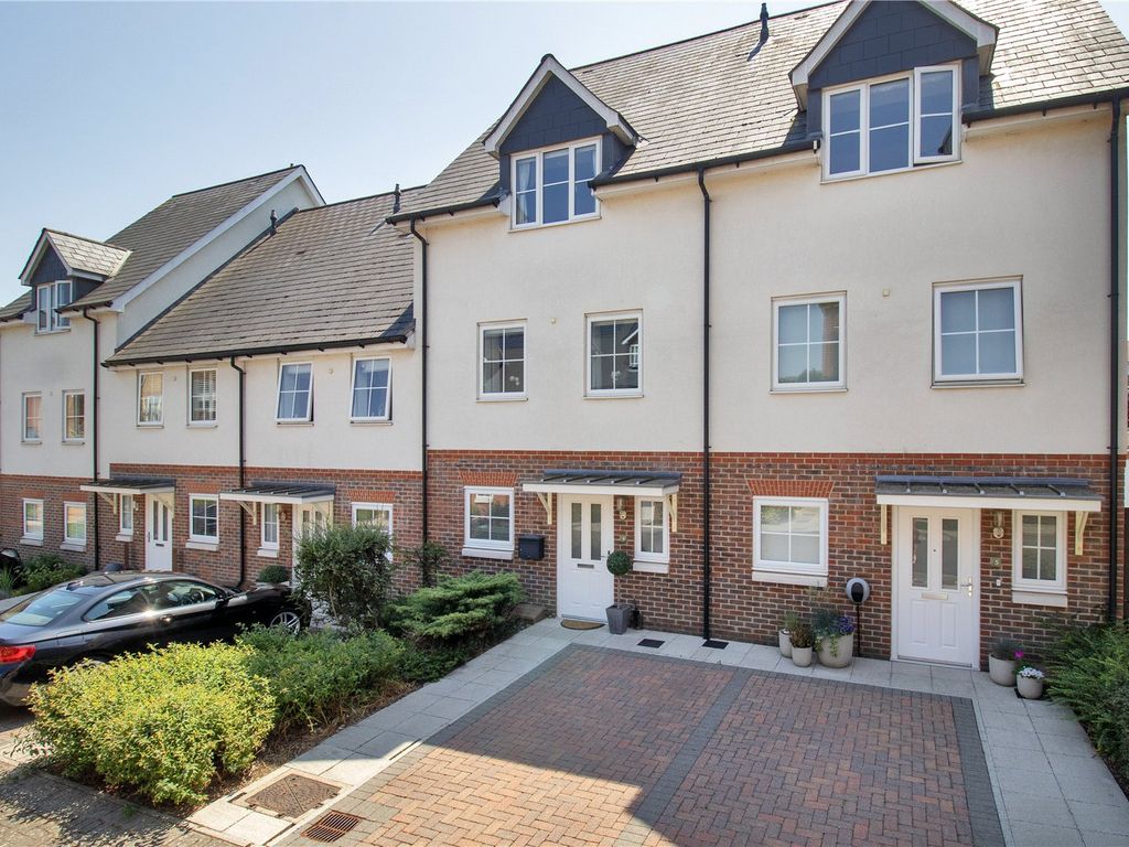 3 bed terraced house for sale in Campion Square, Dunton Green