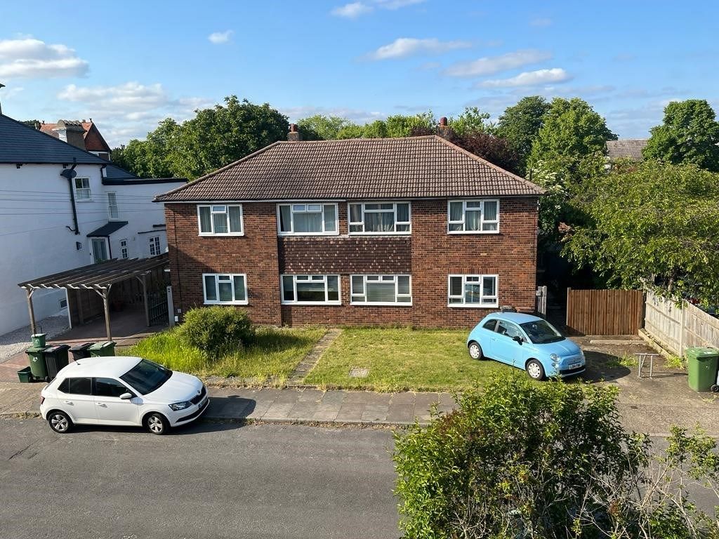 2 bed for sale in Ladbroke Road, Epsom KT18 Zoopla