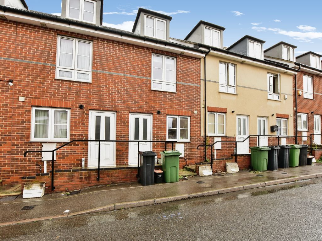 3 bed terraced house for sale in Canning Street, Maidstone, Kent ME14