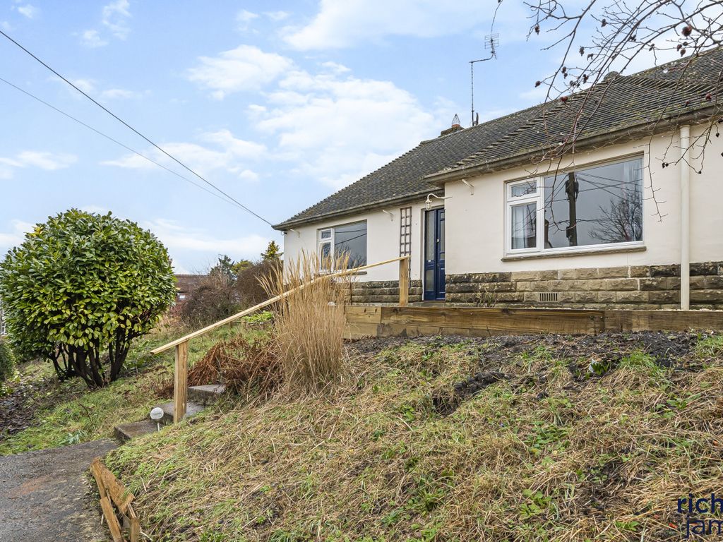 3 bed bungalow for sale in Priors Hill, Wroughton, Swindon, Wilts SN4