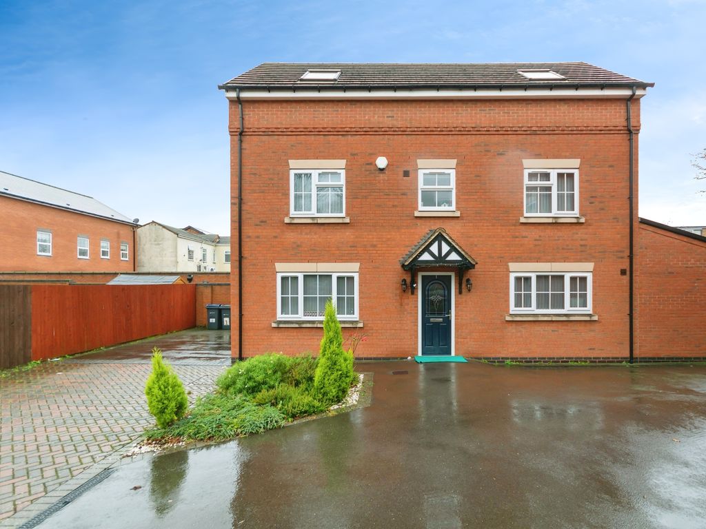 5 bed detached house for sale in Botteville Road, Birmingham B27, £