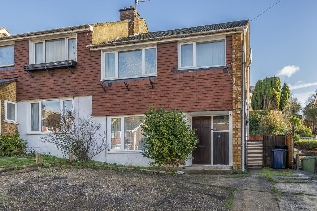 4 bed semidetached house for sale in High Buckinghamshire