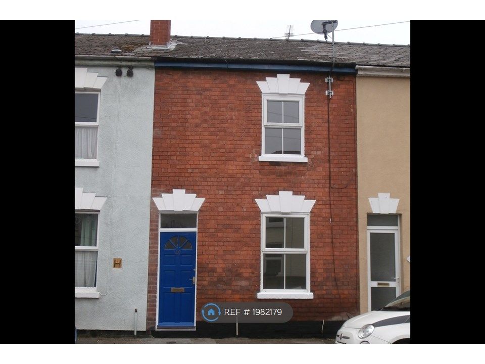 2 bed terraced house to rent in Millbrook Street, Gloucester GL1, £925