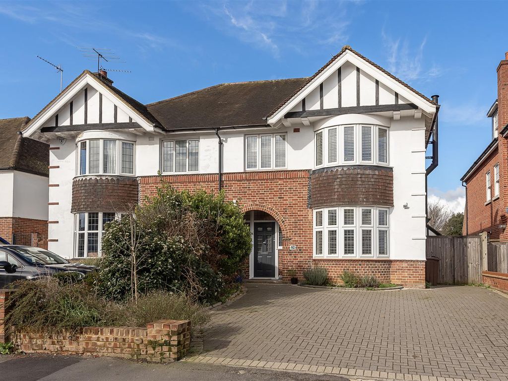 4 bed semidetached house for sale in Station Road, Harpenden AL5, £