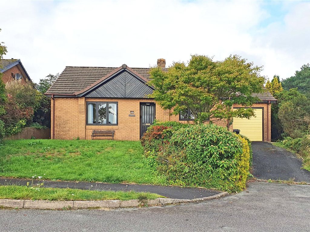 3 bed bungalow for sale in Lakeside Avenue, Llandrindod Wells, Powys