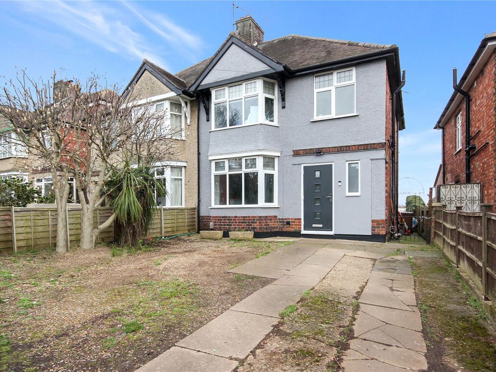 3 bed semidetached house for sale in Eastfield Road, Wellingborough