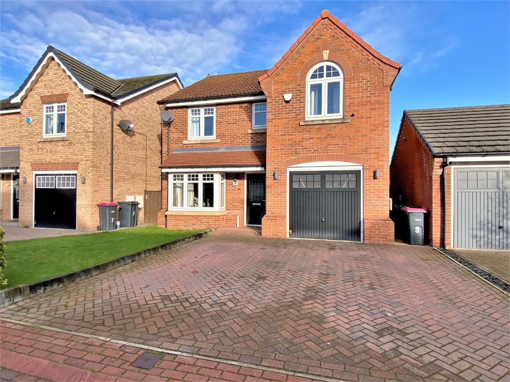 4 bed property for sale in Cambridge Mews, WathUponDearne, Rotherham