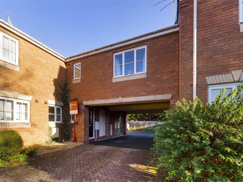 1 bed flat for sale in Brecon Avenue, Worcester, Worcestershire WR4